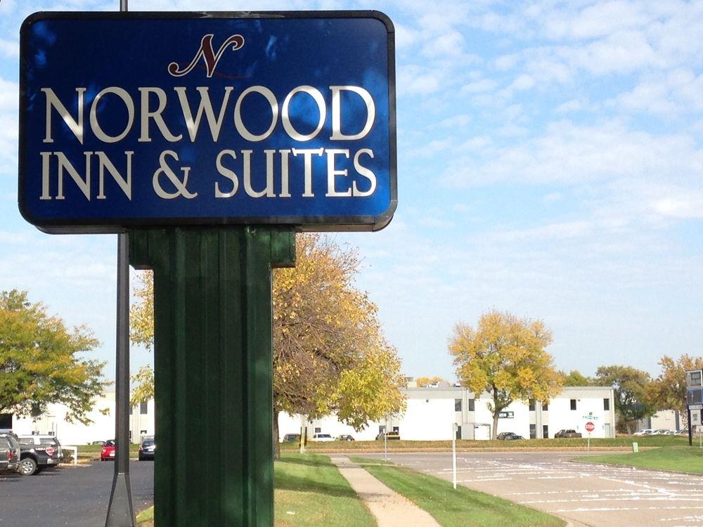 Travelodge By Wyndham ブルックリン・センター エクステリア 写真