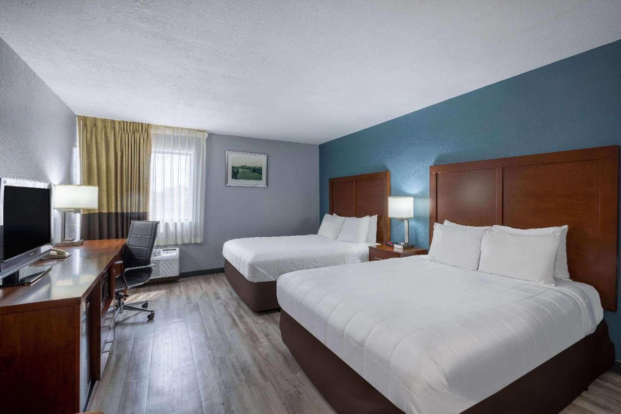 Travelodge By Wyndham ブルックリン・センター エクステリア 写真