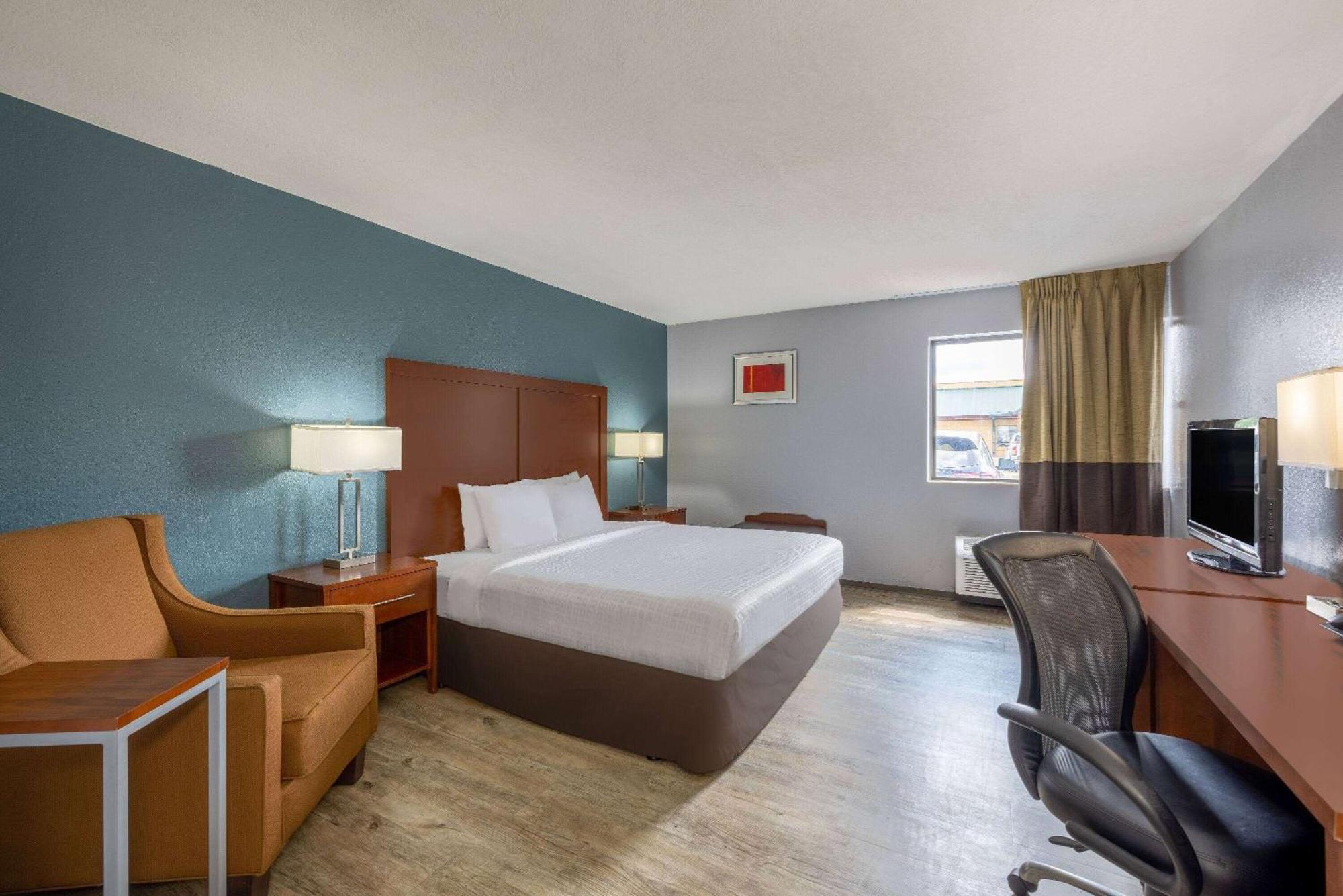 Travelodge By Wyndham ブルックリン・センター エクステリア 写真