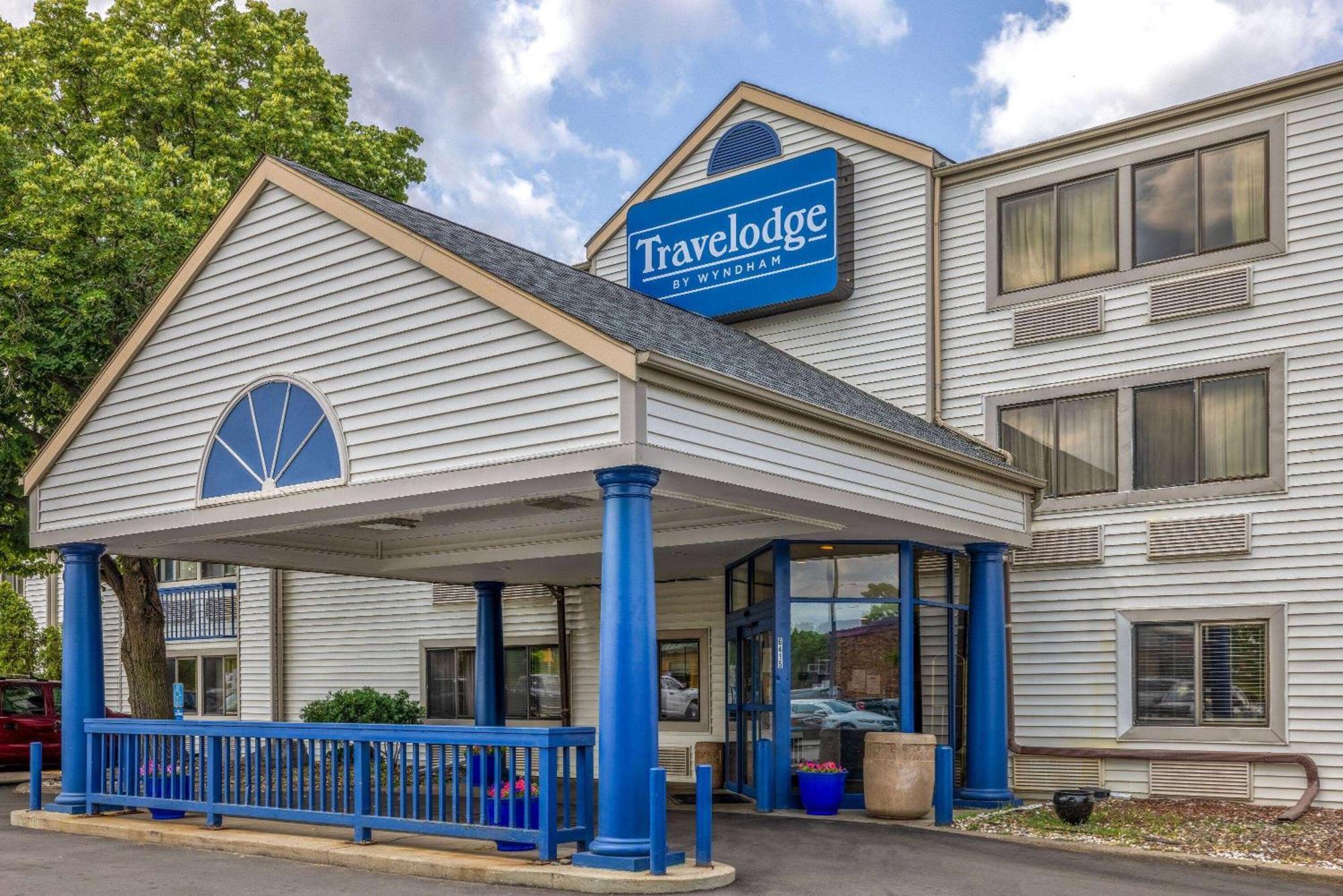 Travelodge By Wyndham ブルックリン・センター エクステリア 写真
