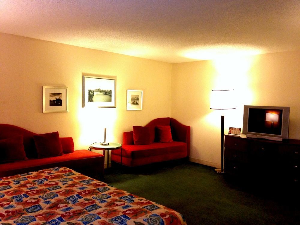 Travelodge By Wyndham ブルックリン・センター エクステリア 写真