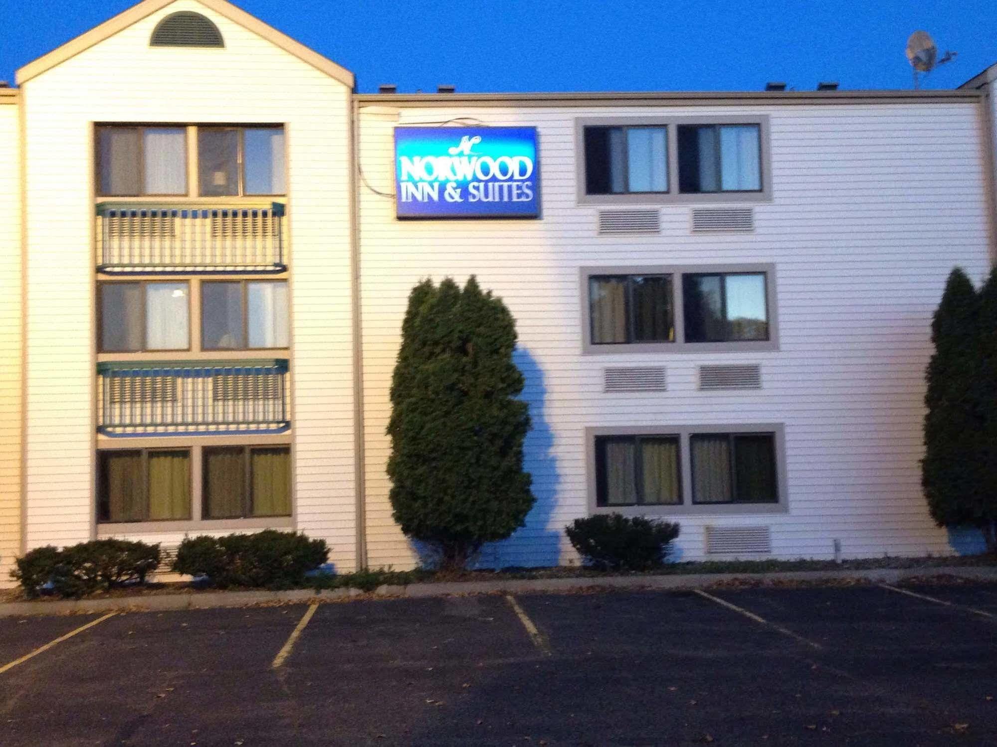 Travelodge By Wyndham ブルックリン・センター エクステリア 写真